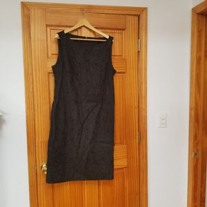 Sleeveless dress